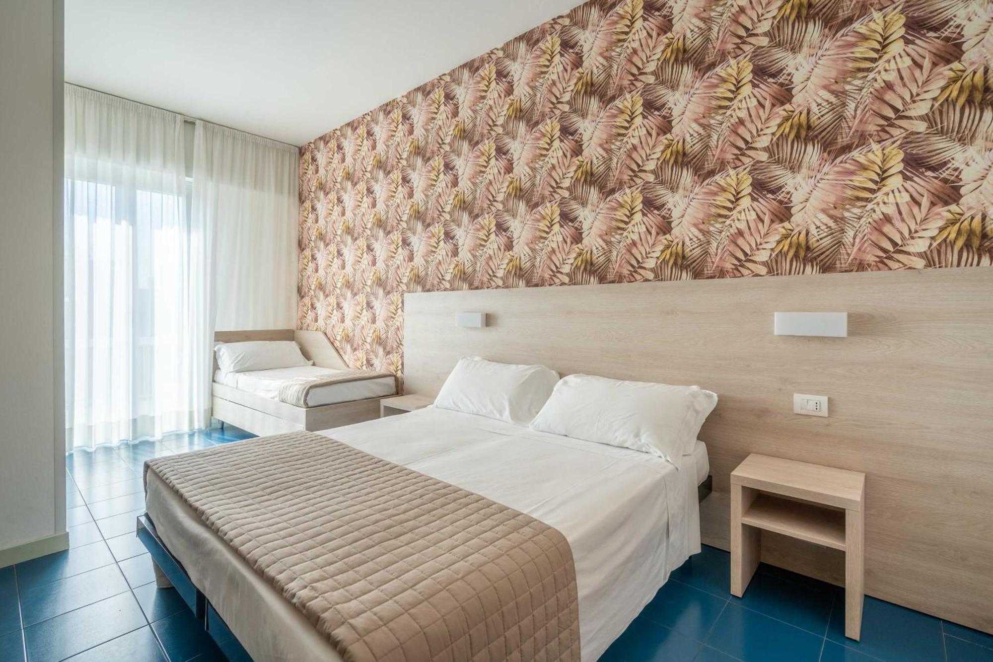 Lotus Hotel All Inclusive & Spiaggia 리미니 외부 사진