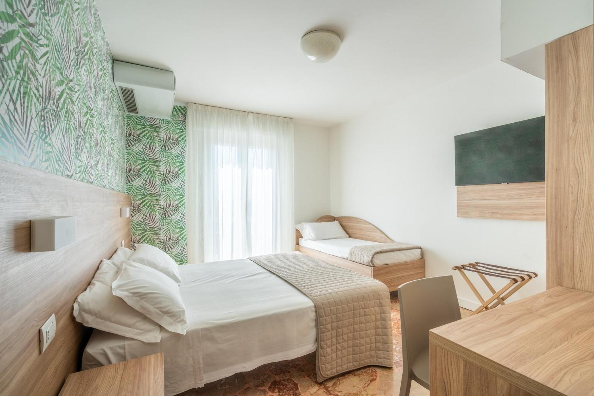 Lotus Hotel All Inclusive & Spiaggia 리미니 외부 사진