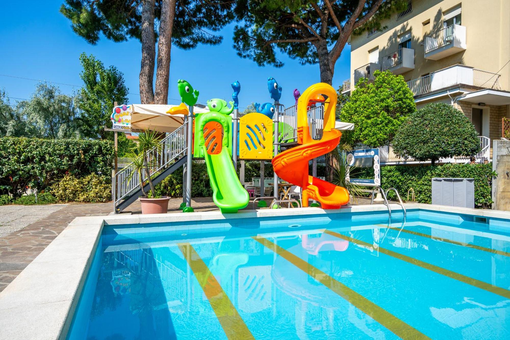 Lotus Hotel All Inclusive & Spiaggia 리미니 외부 사진