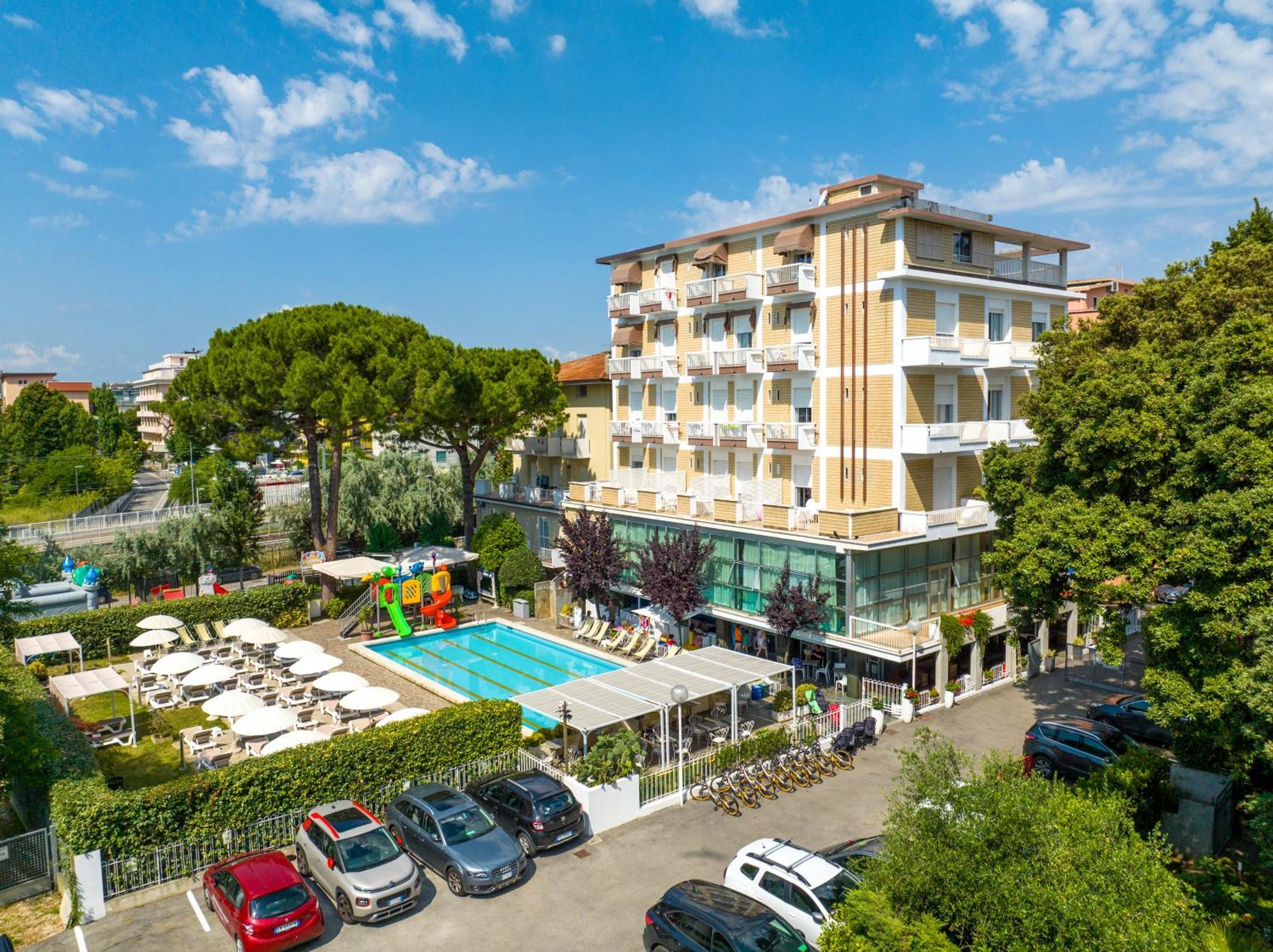 Lotus Hotel All Inclusive & Spiaggia 리미니 외부 사진