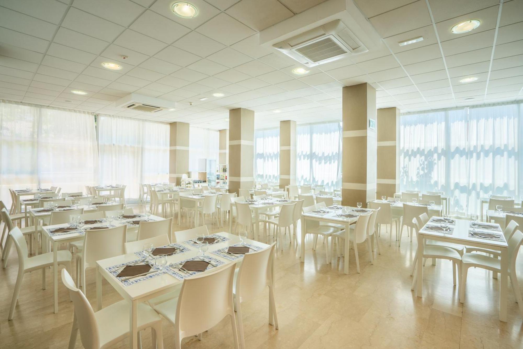 Lotus Hotel All Inclusive & Spiaggia 리미니 외부 사진
