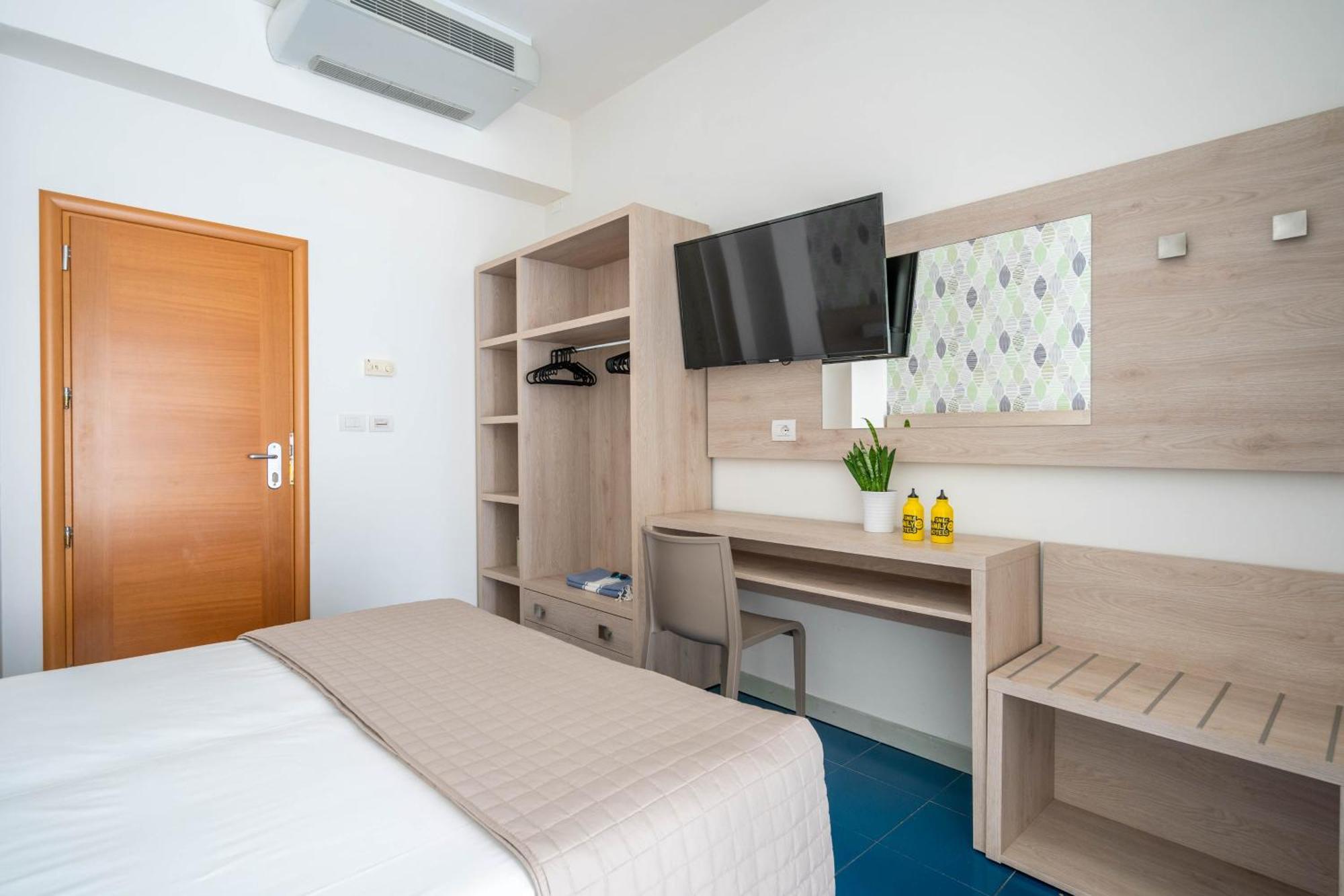 Lotus Hotel All Inclusive & Spiaggia 리미니 외부 사진